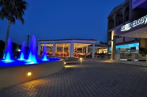 Outdoor pool - Sea Melody Beach Hotel and Apartments (Rhodes)