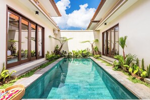 Outdoor pool - Solari Elephant Villa (Ubud)