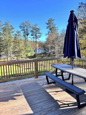 Outdoor dining - Kenoza Lake Waters w/Lake Access~Canoe~<br>Ice-fish (Callicoon)