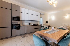 Private kitchen - Cozy and modern apartment in the most elegant neighborhood of Naples (Napoli)