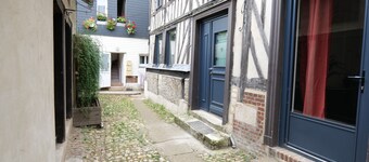 Demeure Normande 1620 - Colombages & Caractère - Town center