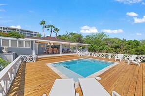 Outdoor pool - Villa Papaya
Comfortable villa with private pool and sea view (Willemstad)