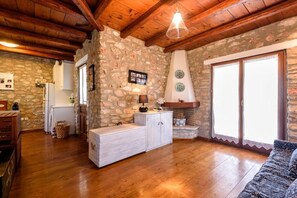 House, Partial Sea View | Living area