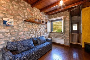 House, Partial Sea View | Living area