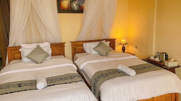 Camera Standard con letto matrimoniale o 2 letti singoli, balcone, vista giardino | Wi-Fi gratuito