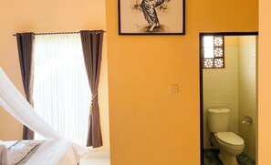 Chambre Double Standard, balcon, vue montagne | Salle de bain