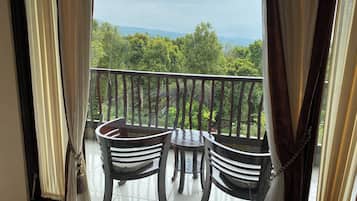 Dobbelt- eller tomannsrom – standard, balkong, hageutsikt | Innvendig