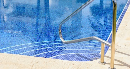 Garden & Patio appartment with swimmingpool