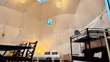 免費 Wi-Fi、床單