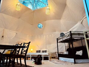 Free WiFi, bed sheets - Smoky Mountain Wanderlust Glamping Domes (Cosby)