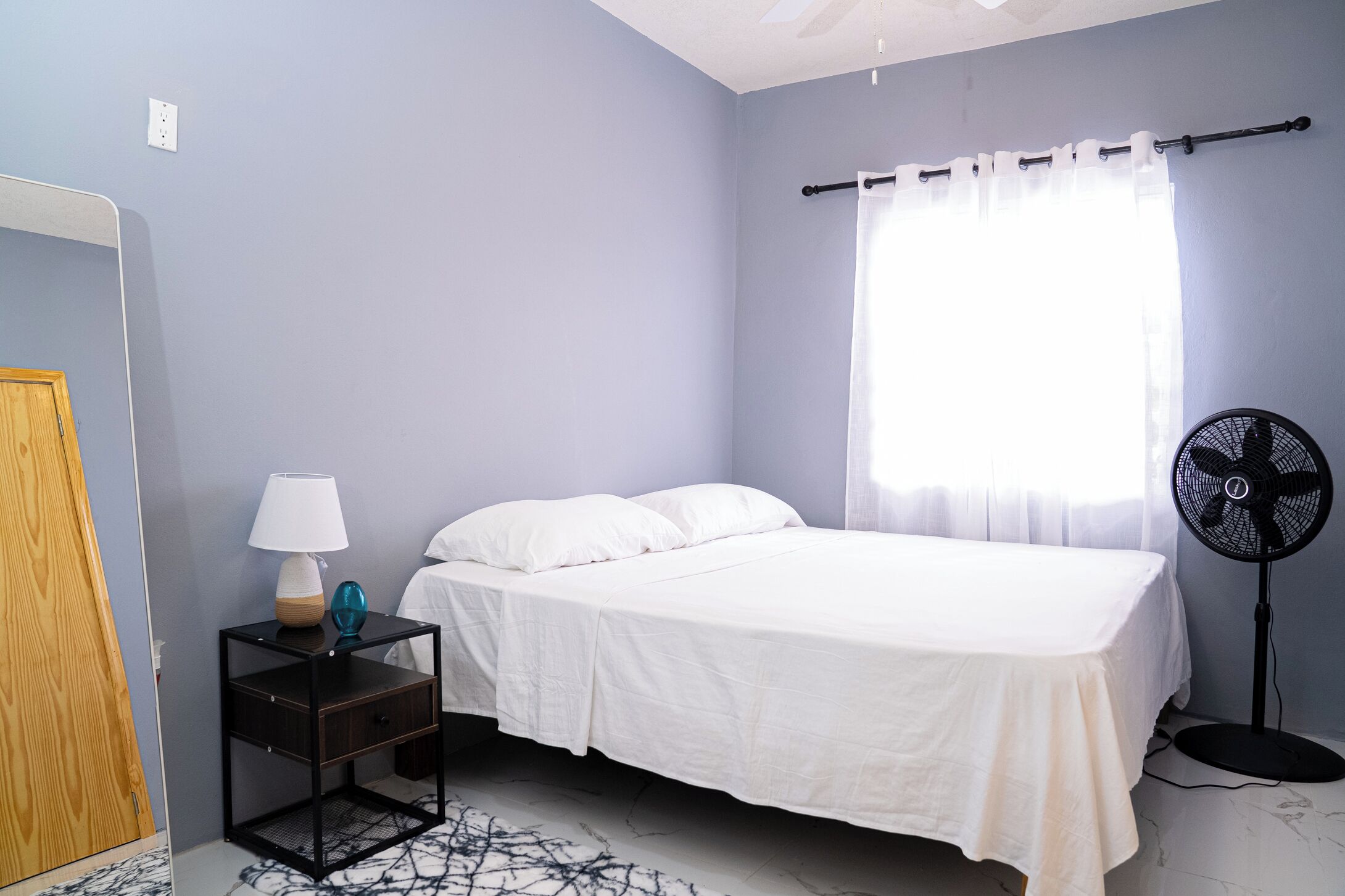 Apartament Comfort, balcó, vistes a la vall | Espai de treball apte per a portàtils i habitacions insonoritzades 