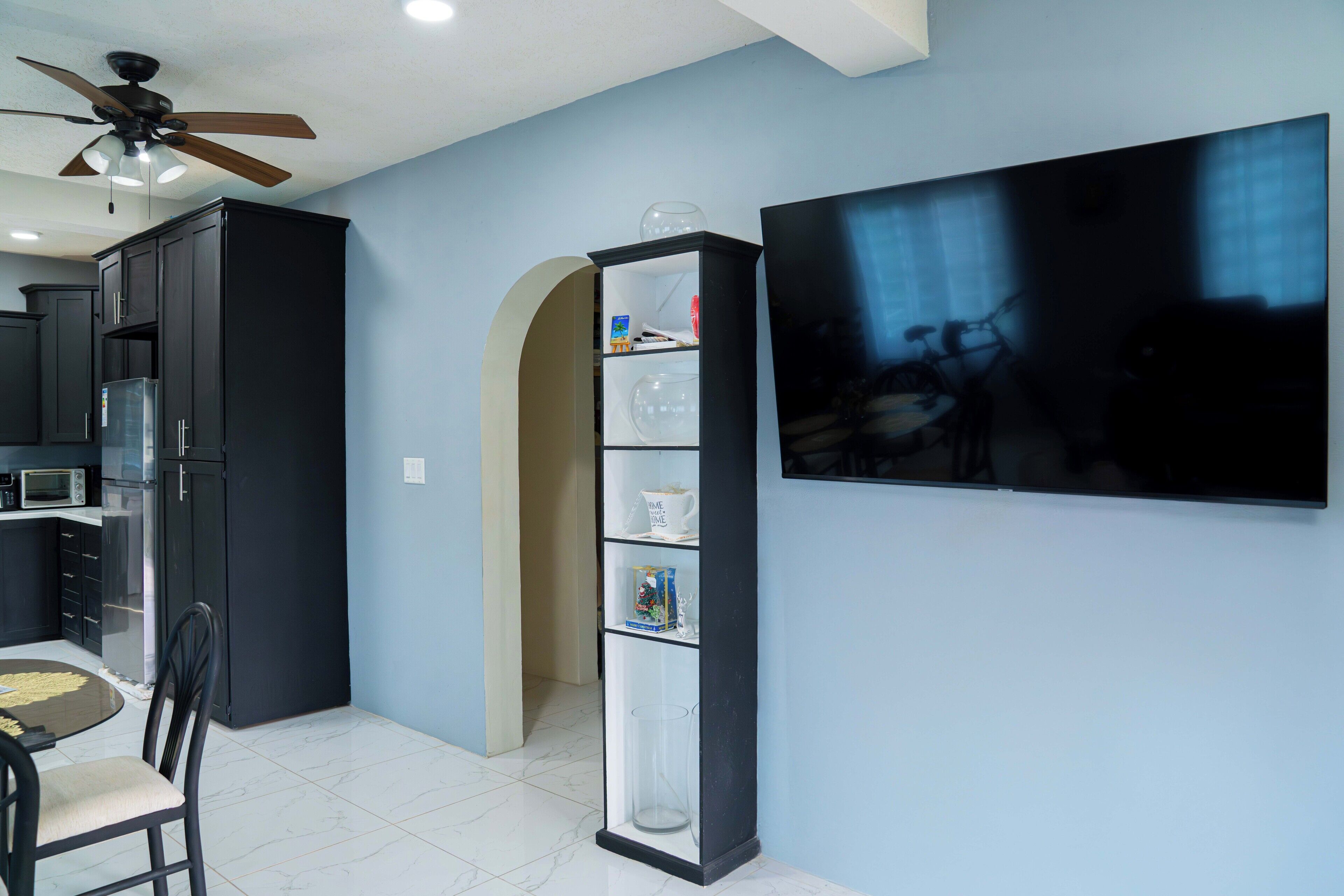 Deluxe Apartment, Balcony, Valley View | Interior