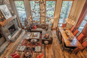 Dining - Apres Haus - Stonegate 13 | 4BR + Loft Escape (Mammoth Lakes)