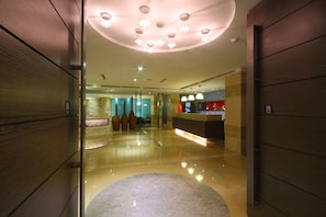 Lobby - Mola Mola Four Seasons Hotel (Hualien City)
