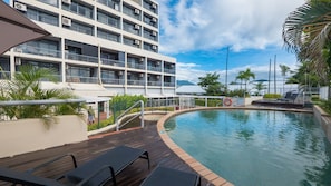 Outdoor pool - Sunshine Tower Hotel (Cairns)