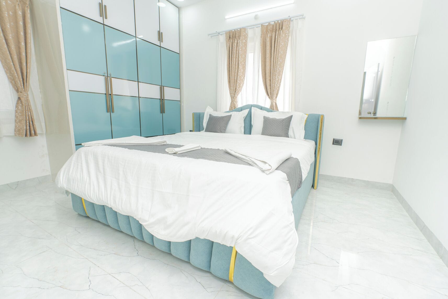 Penthouse | Bàn, bàn ủi/dụng cụ ủi quần áo, truy cập Internet không dây miễn phí 