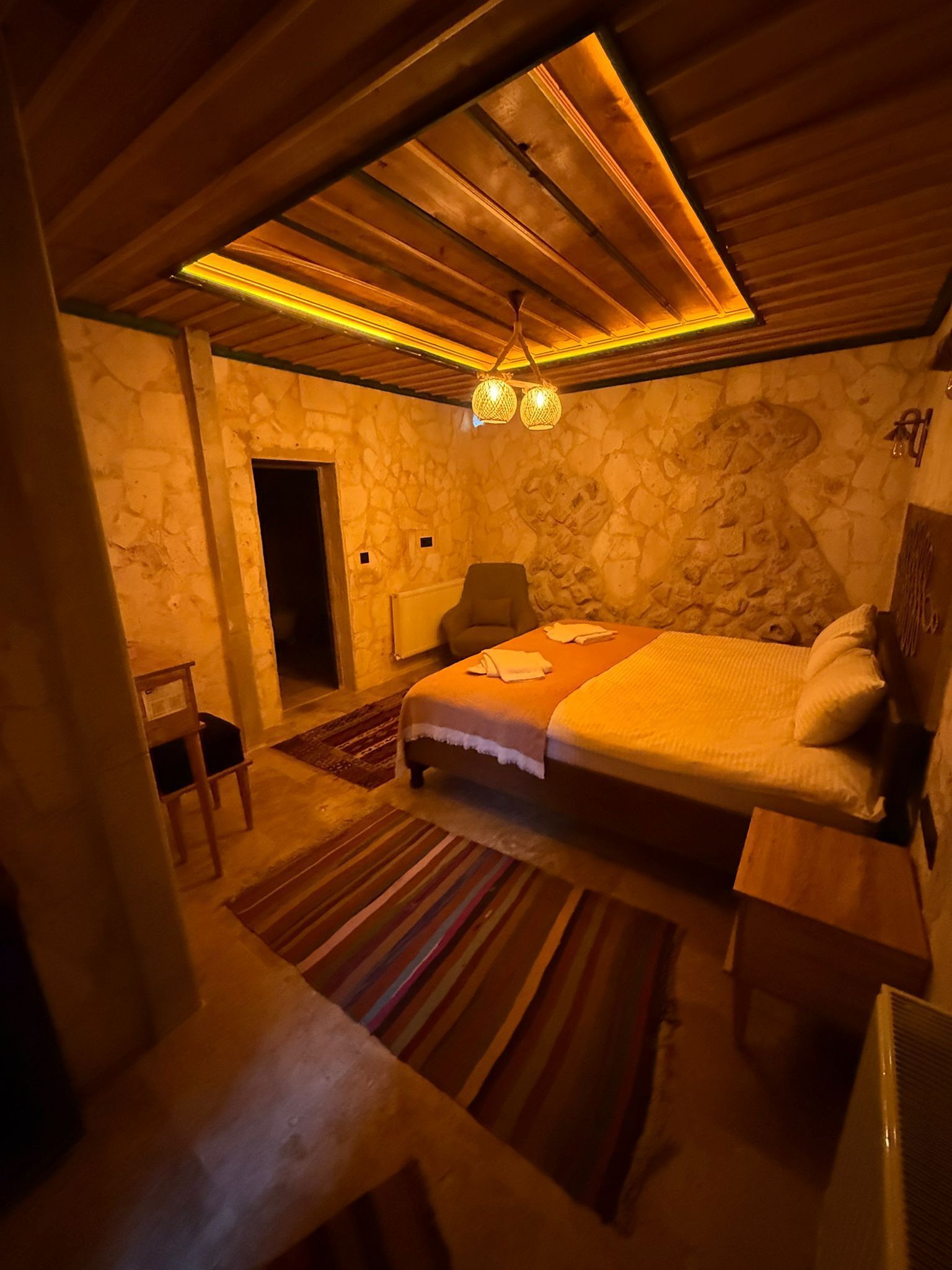 Luxury Suite | Desk, laptop workspace, free WiFi