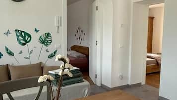 Familie appartement, patio, uitzicht op stad | Interieur