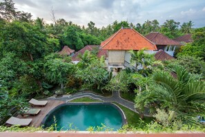 Outdoor pool - Padma Retreat Ubud (Ubud)