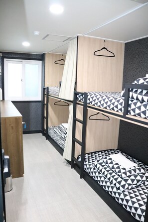 Room - Mozzi Hostel (Busan)