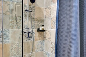 Bathroom - Music Hotel (Marseille)
