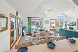 Dining - Semi-Oceanfront, Dog Friendly Home in Waves with Pool, Hot Tub, Game Room (Waves)
