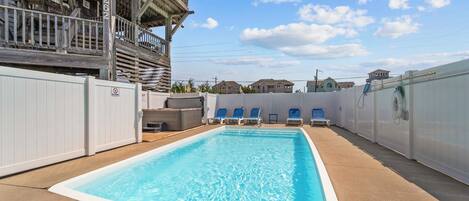 Outdoor pool, a heated pool