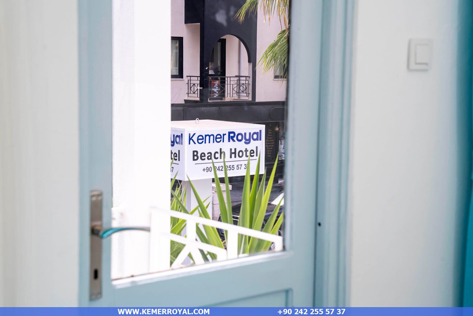 Standard Double Room, Balcony, Garden View | Interior