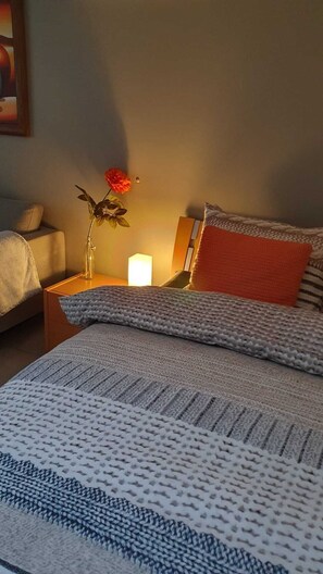 1 chambre, lit parapluie, Wi-Fi gratuit, draps fournis