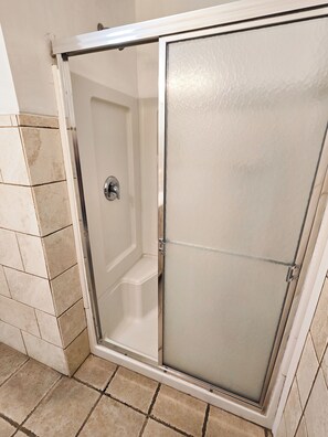 Bathroom - Downtown Oceanview 3 Bedroom Condo! Time & Tide #7 (Ocean City)