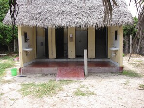Terrace/patio - Kipepeo Beach and Village (Dar es Salaam)
