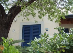 Exterior detail - Aura Hotel (Lipari)