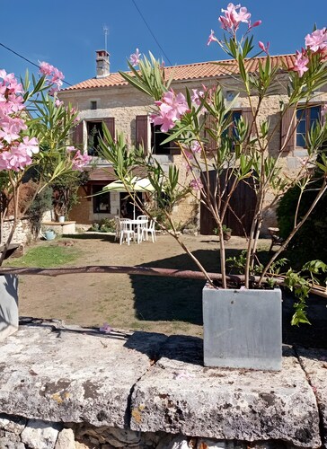 Holiday Home "Chez Roger" – Your Peaceful Retreat