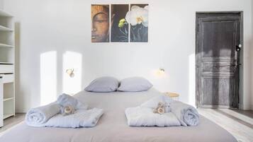 8 chambres, bureau, fer et planche Ă repasser, Wi-Fi gratuit