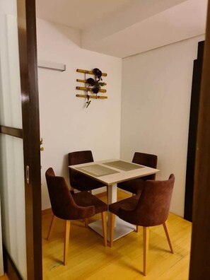 Dining - Meridien Luxury Apartments (Zagreb)