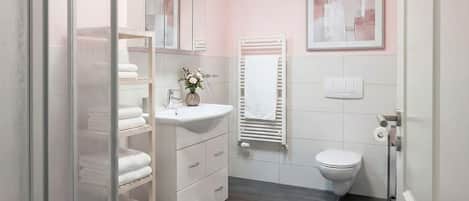 Een douche, een haardroger