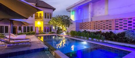 Alberca al aire libre