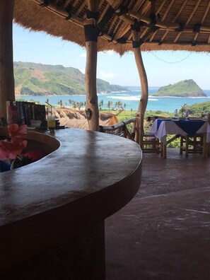 Outdoor dining - Blue Monkey Villas (Kuta)