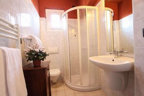 Bathroom - Bardolino Hotel (Bardolino)