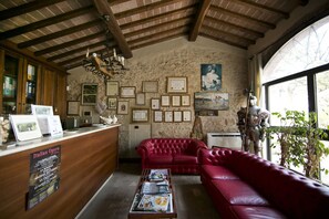 Lobby - Fattoria Agriturismo Il Colombaio (Monteriggioni)