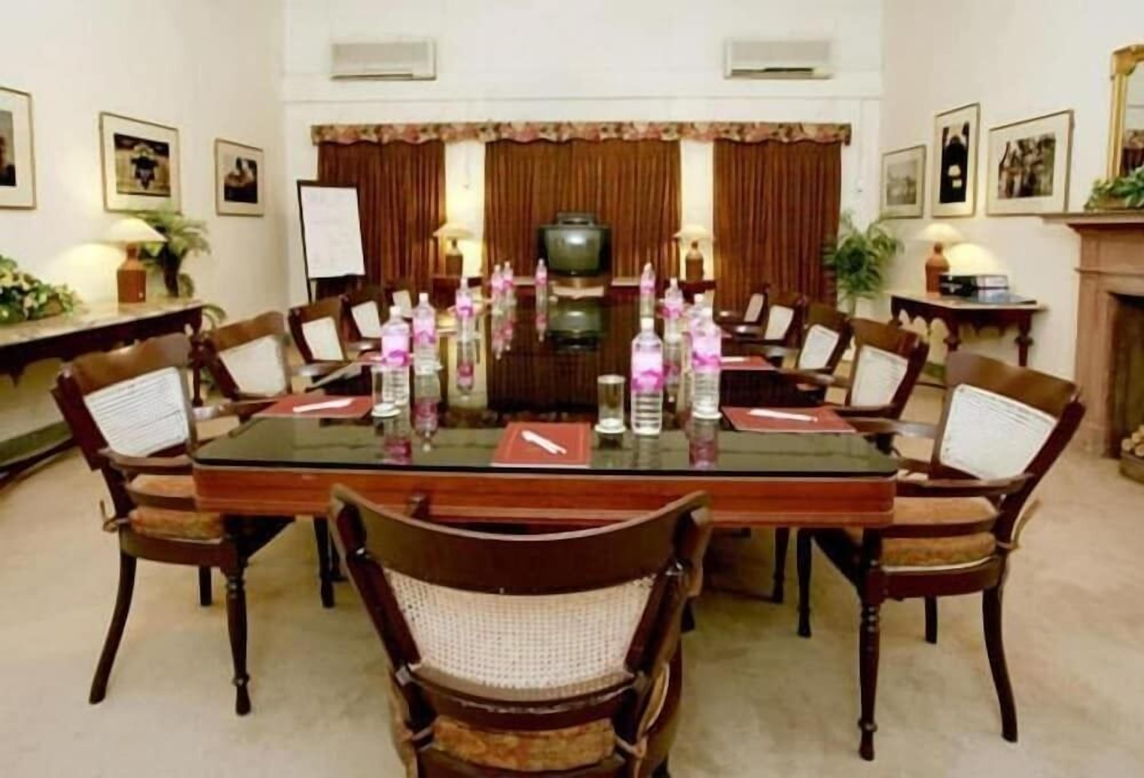Meeting facility