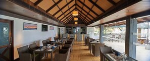 Restaurant - Club Mahindra Cherai (Kochi)