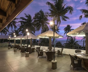 Restaurant - Club Mahindra Cherai (Kochi)