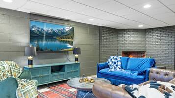 Smart-tv en tafelvoetbal