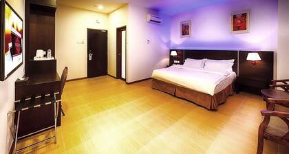 E RED Hotel Cosmo
