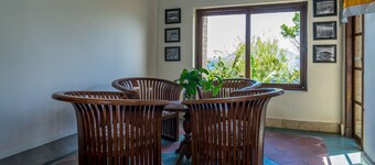 Lakeview Hotel and Restaurant