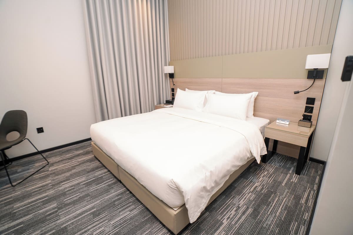 Blackout drapes, iron/ironing board, free cribs/infant beds, free WiFi