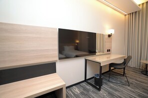 2 Bedrooms Deluxe Apartment | Interior