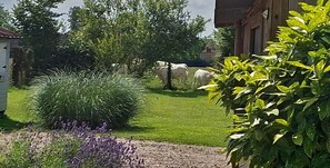 Property grounds - L'échappée Belle (Fresne-Cauverville)