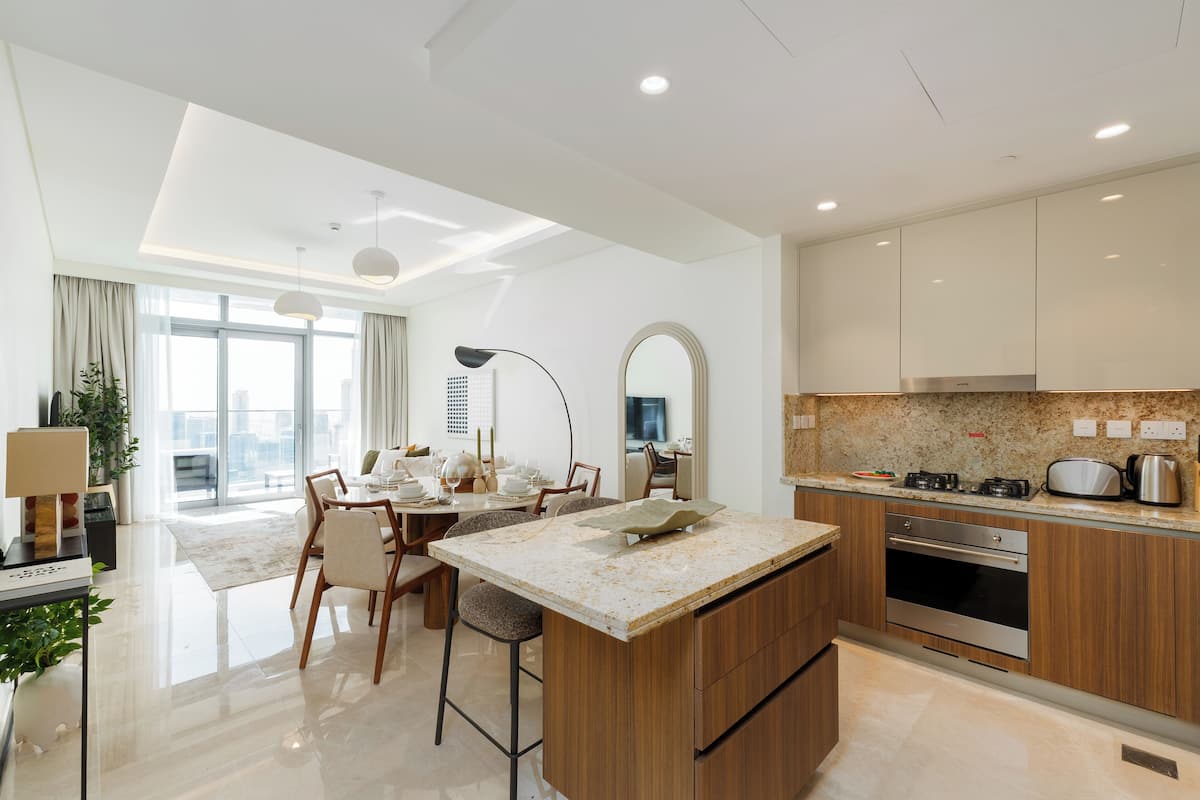 Luxury Apartment, Balcony, City View | Private kitchen